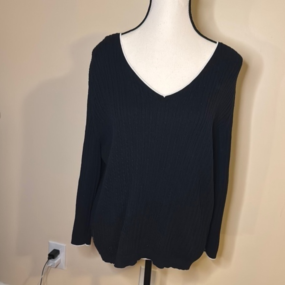 Lauren Ralph Lauren women’s cable knit black long sleeve XL vneck cotton sweater